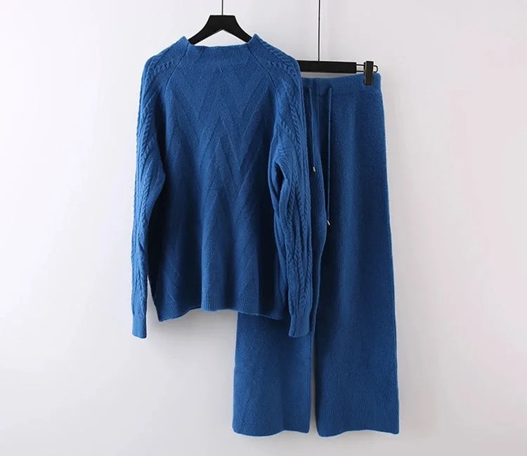 ISABELLA CELINE KNIT LOUNGE SET